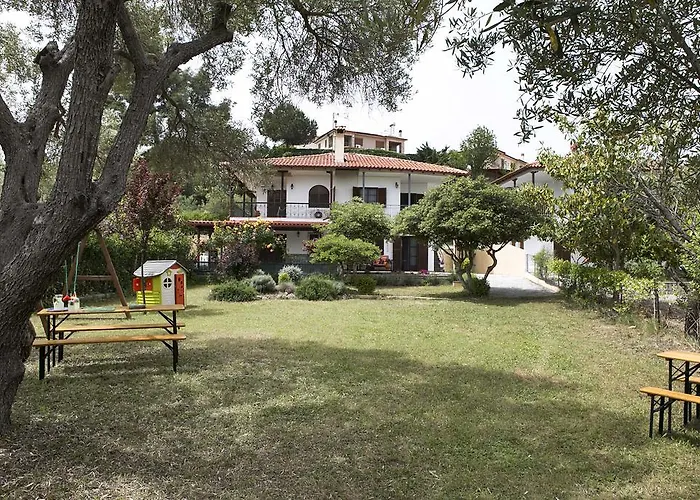 Neria Summer Houses