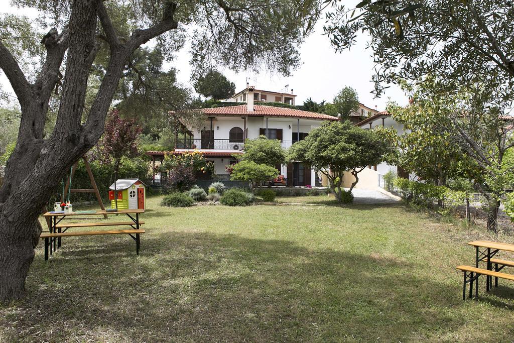 Neria Summer Apartment Hanioti